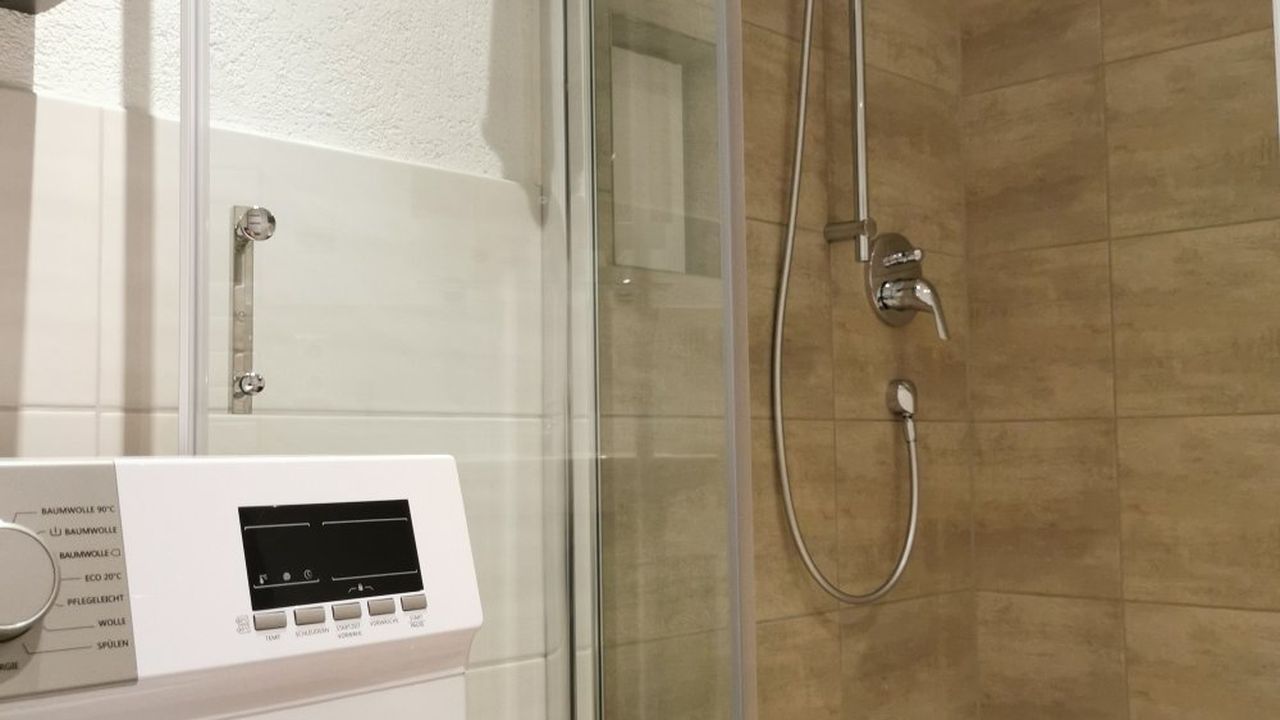 Bad - Dusche Bad - Dusche